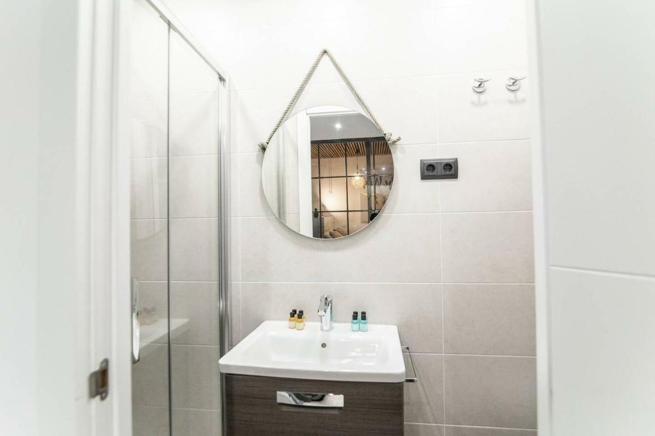 Cozy And Modern Apartment For 4 In 马德里 外观 照片